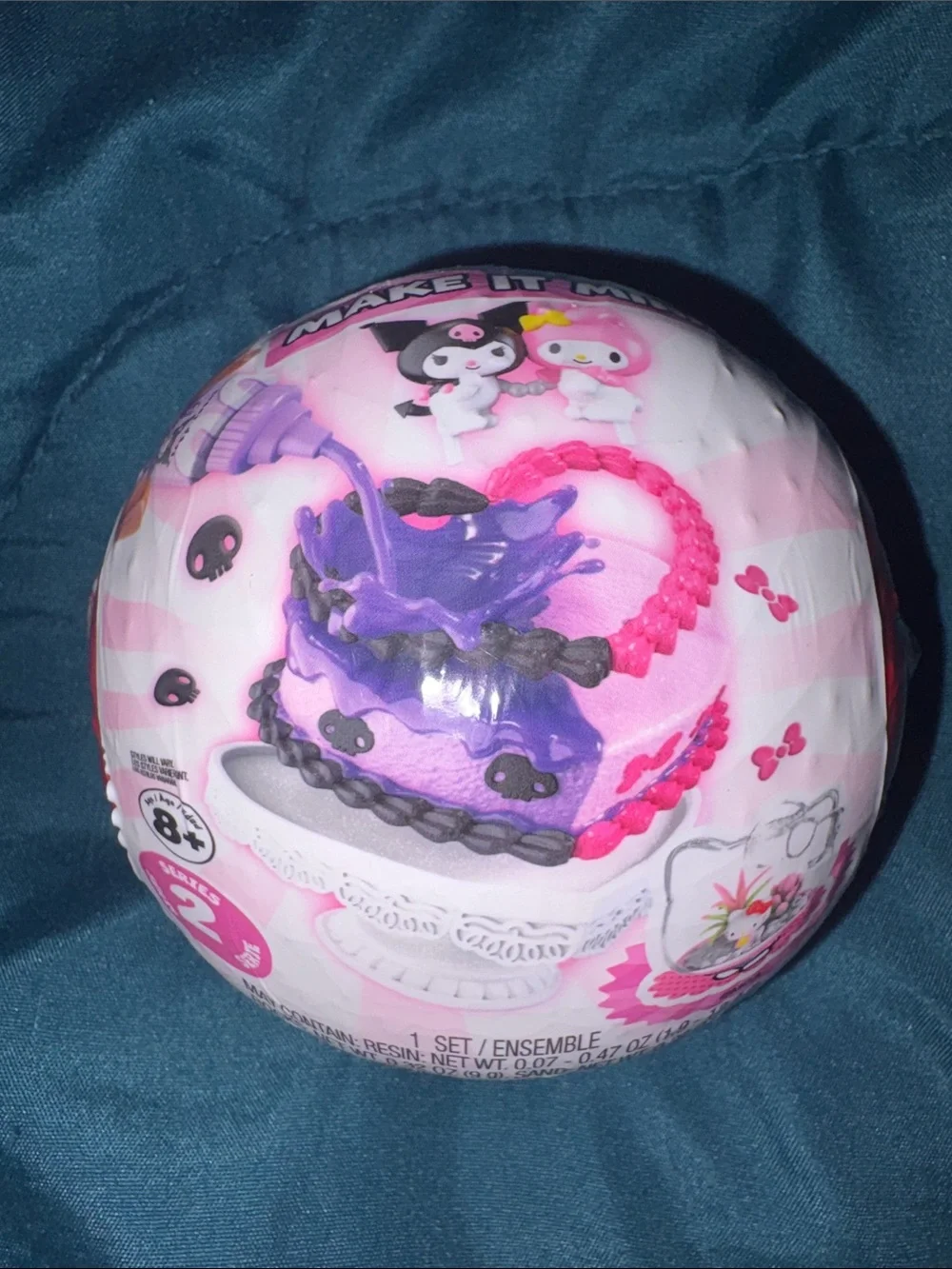 Hello Kitty and Friends - Mini Verse Make It Mini! Surprise Ball  Age 8+